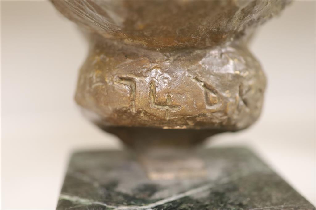 Doreen Kern, bronze bust of Golda Meir, Prime Minister of Israel 1969-1974, on marble base, total height 33cm